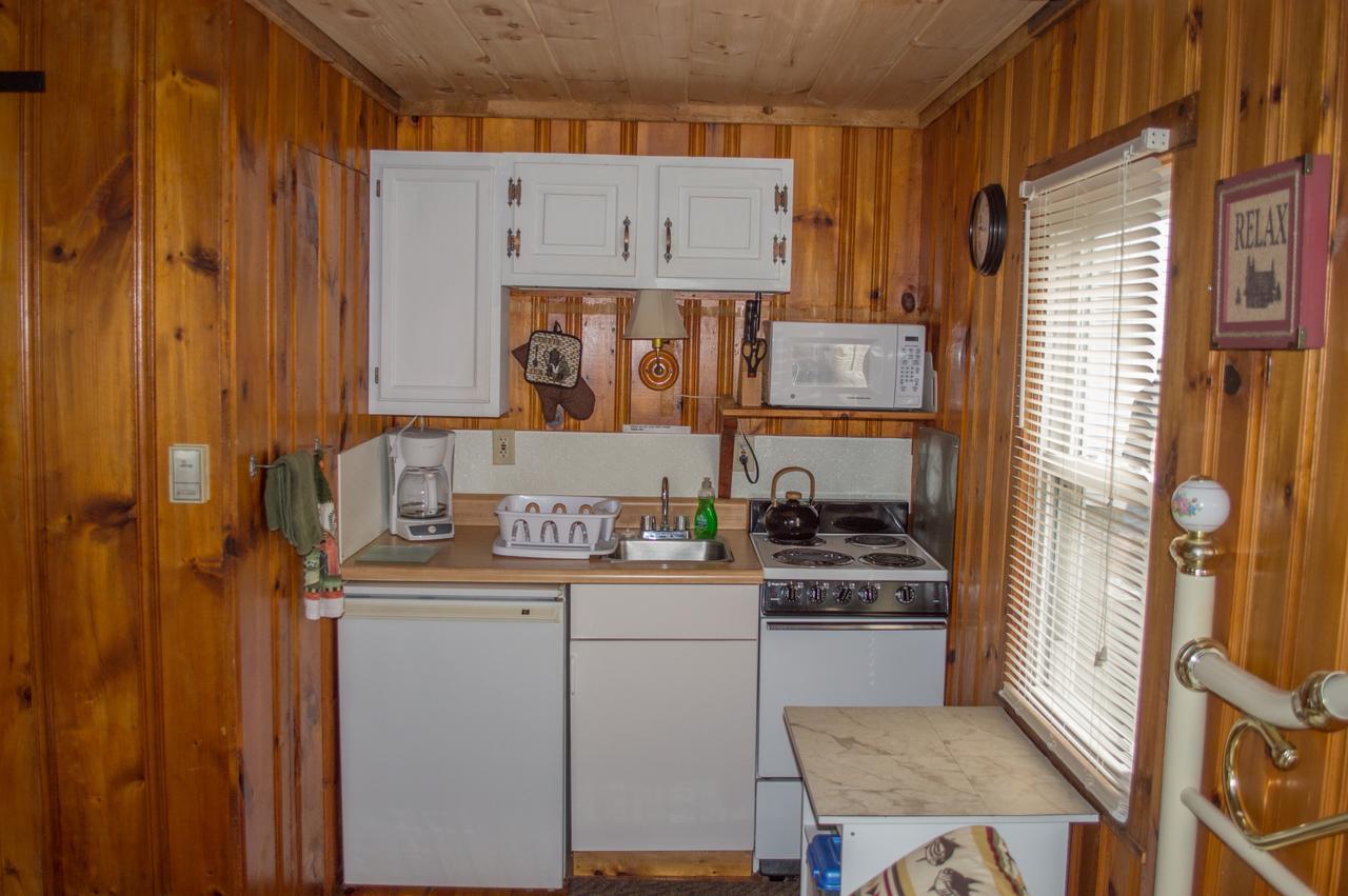Отель Bayview Cabins Naples Экстерьер фото