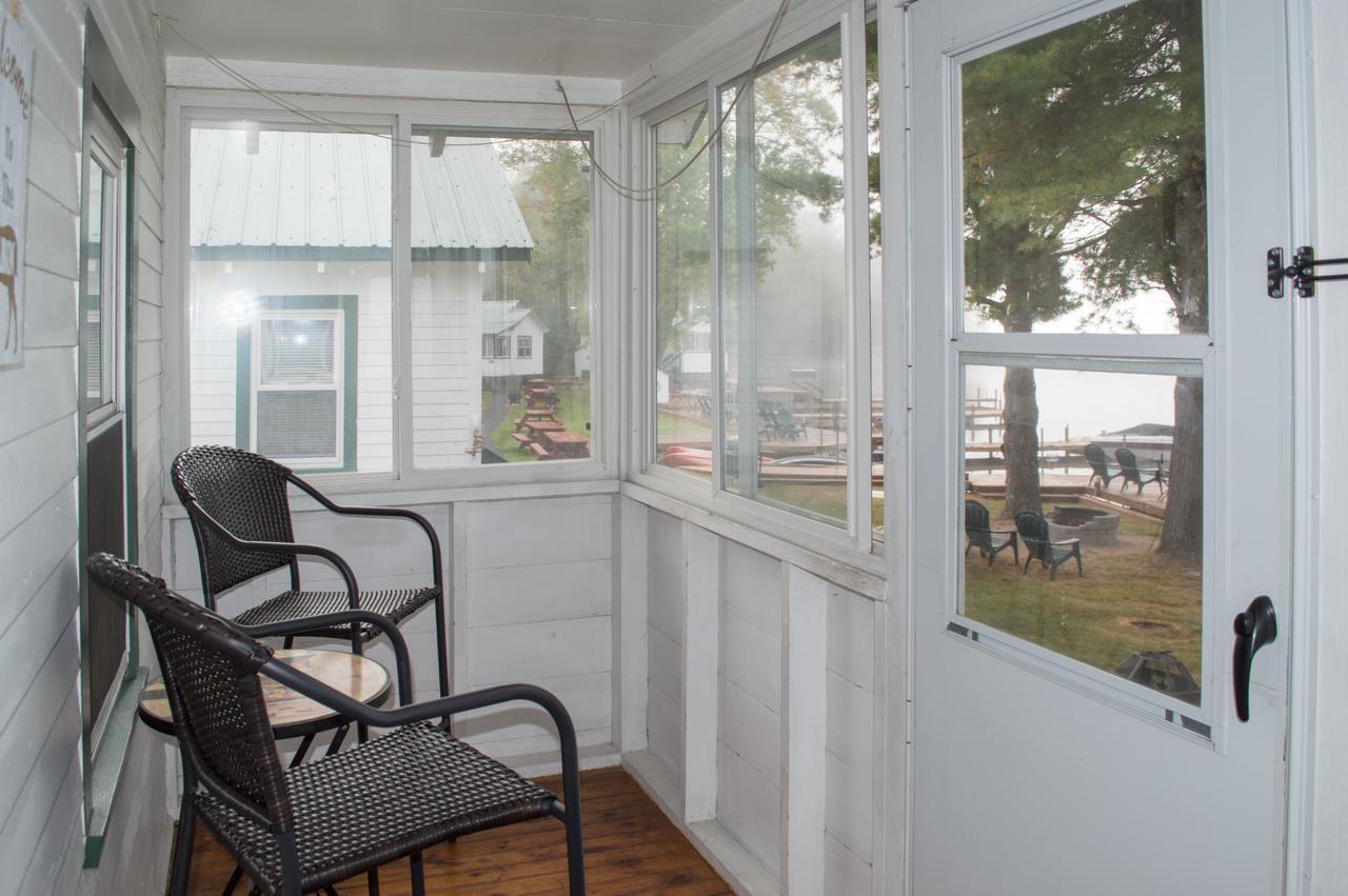 Отель Bayview Cabins Naples Экстерьер фото