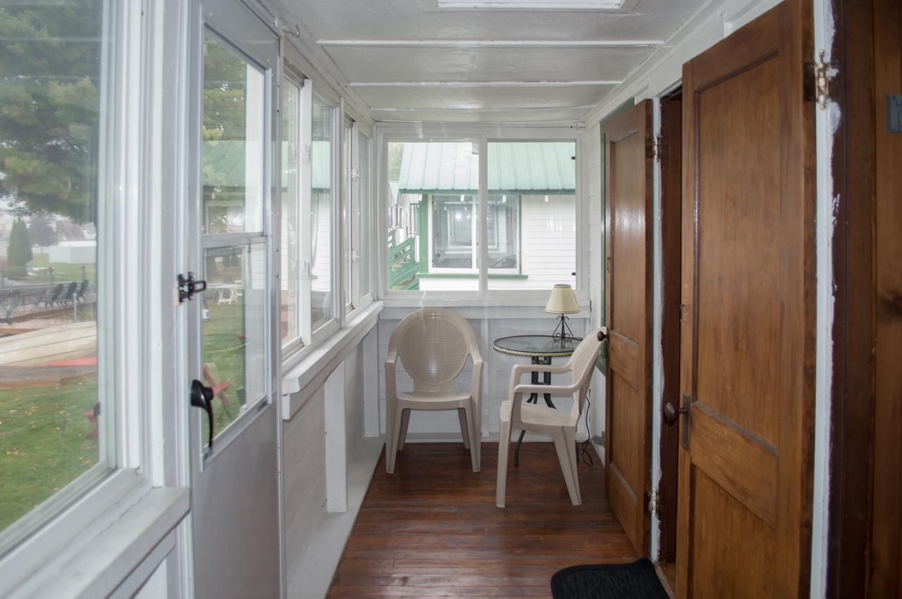 Отель Bayview Cabins Naples Экстерьер фото
