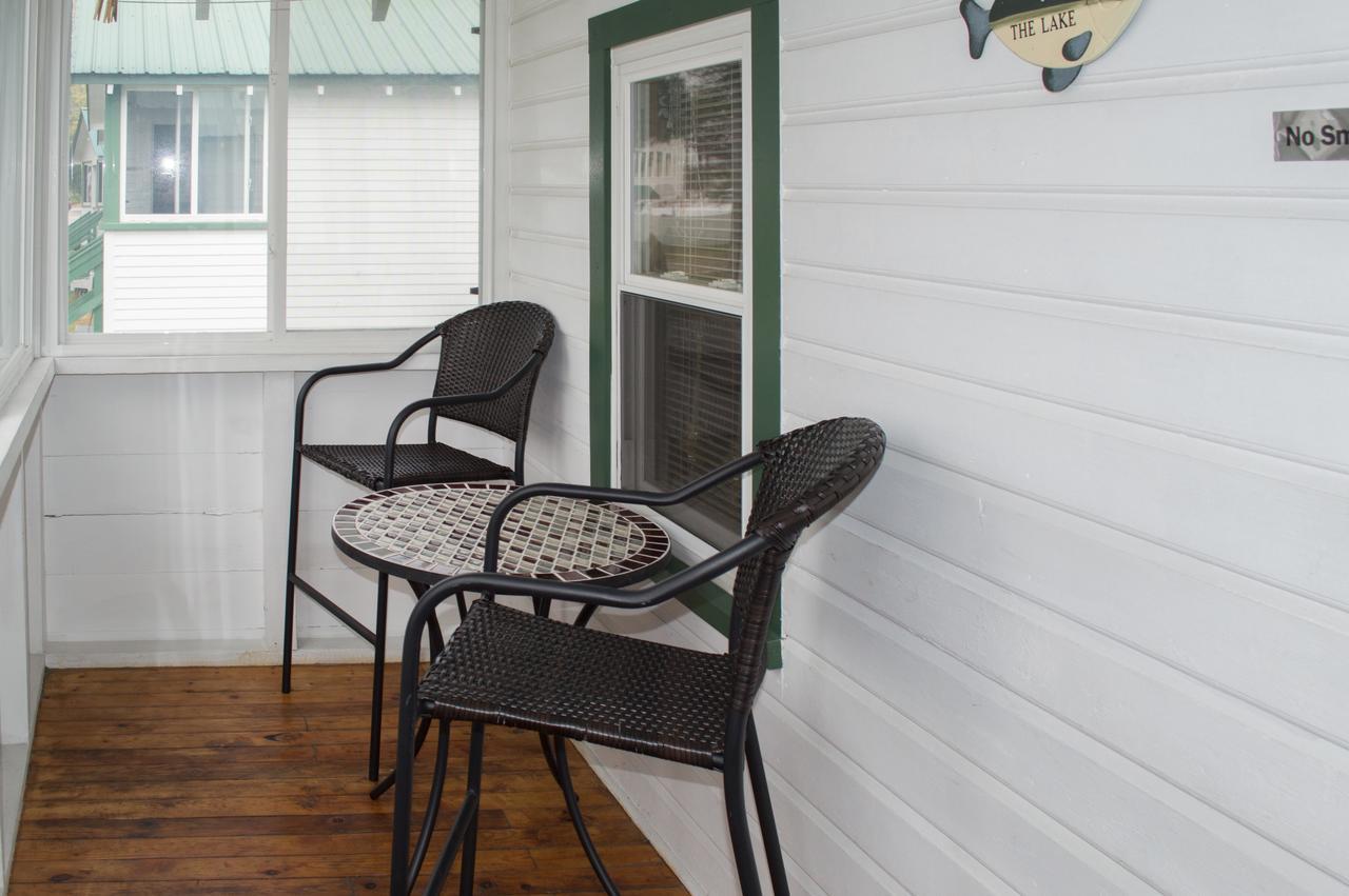 Отель Bayview Cabins Naples Экстерьер фото