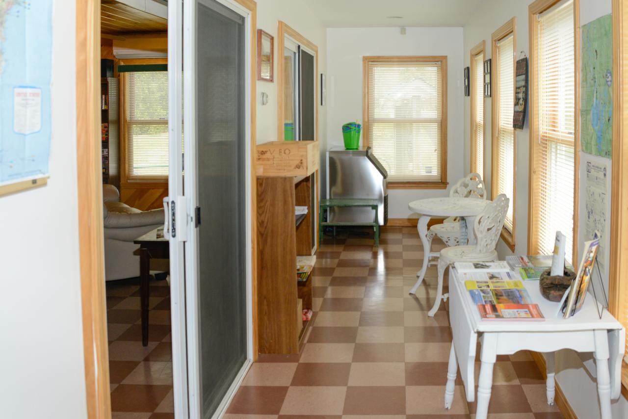 Отель Bayview Cabins Naples Экстерьер фото