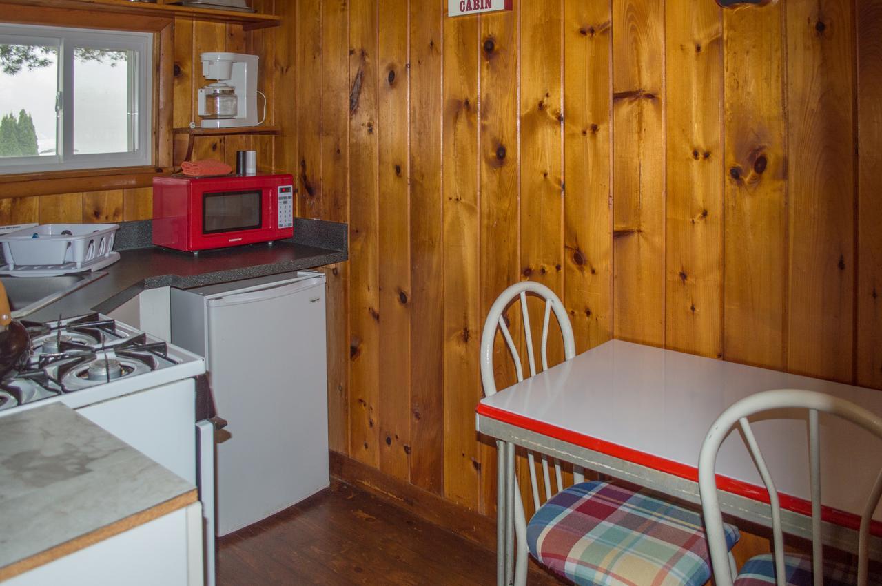 Отель Bayview Cabins Naples Экстерьер фото