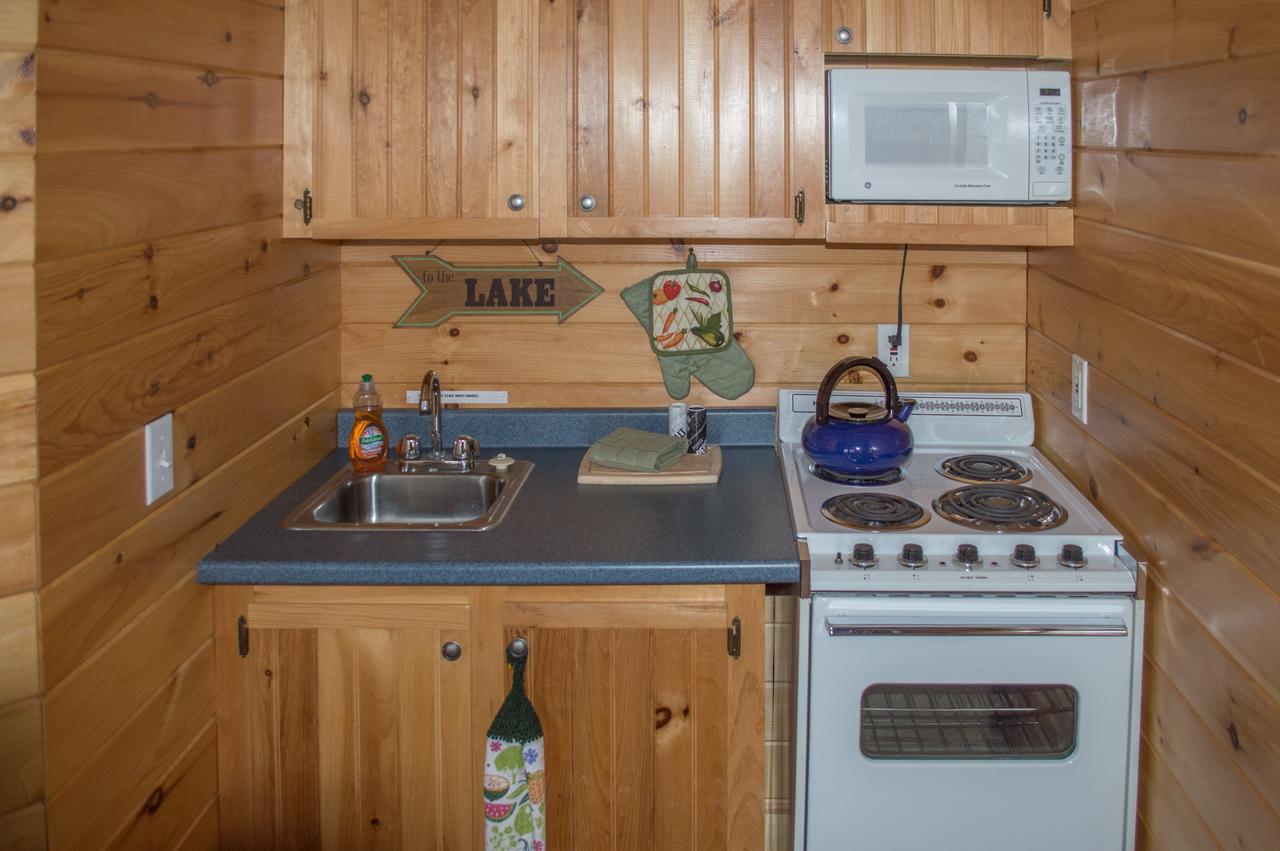 Отель Bayview Cabins Naples Экстерьер фото