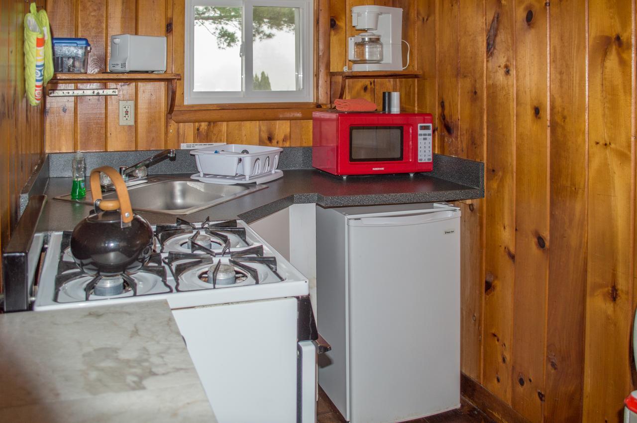 Отель Bayview Cabins Naples Экстерьер фото